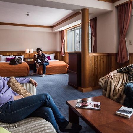 Okushiga Kogen Hotel Yamanouchi  Extérieur photo